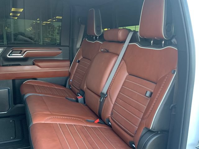Used 2024 GMC Sierra 2500 Denali Ultimate AWD/4WD image 9