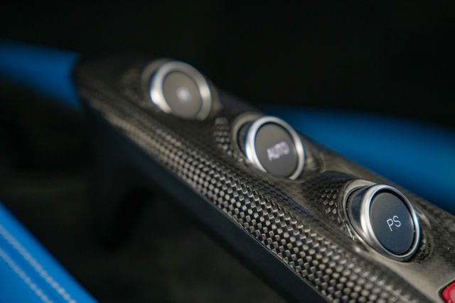 Used 2023 Ferrari F8 Tributo RWD image 22