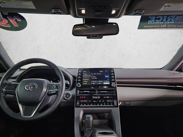 Used 2019 Toyota Avalon XLE FWD image 13