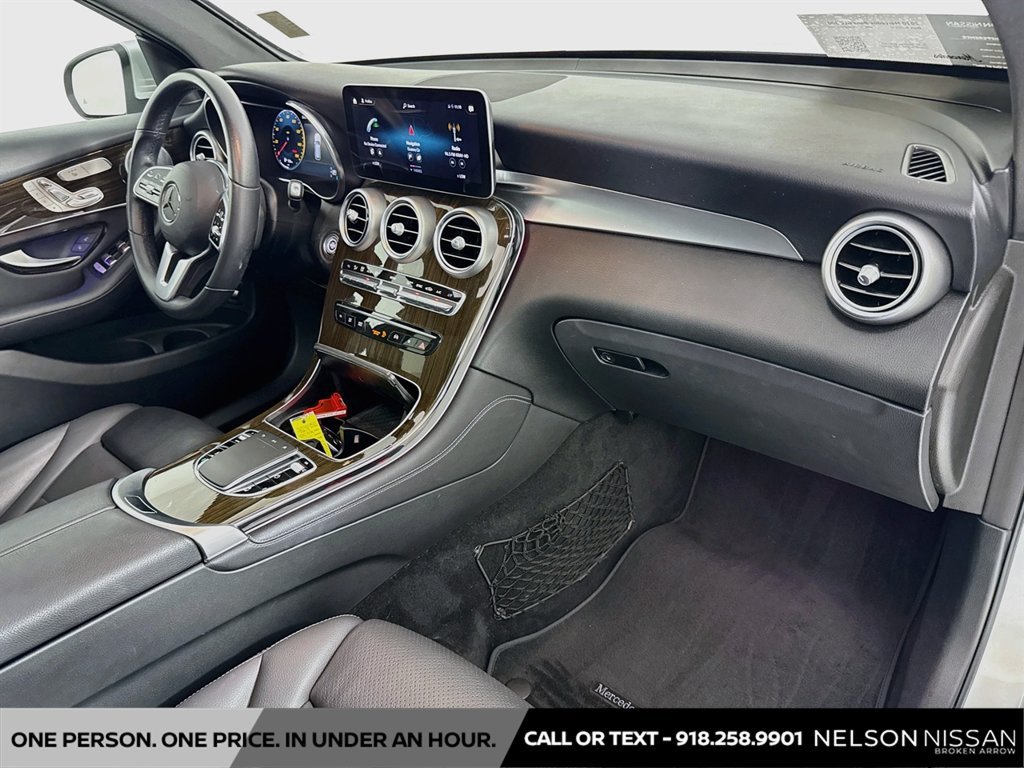 Used 2020 Mercedes-Benz GLC 300 image 30
