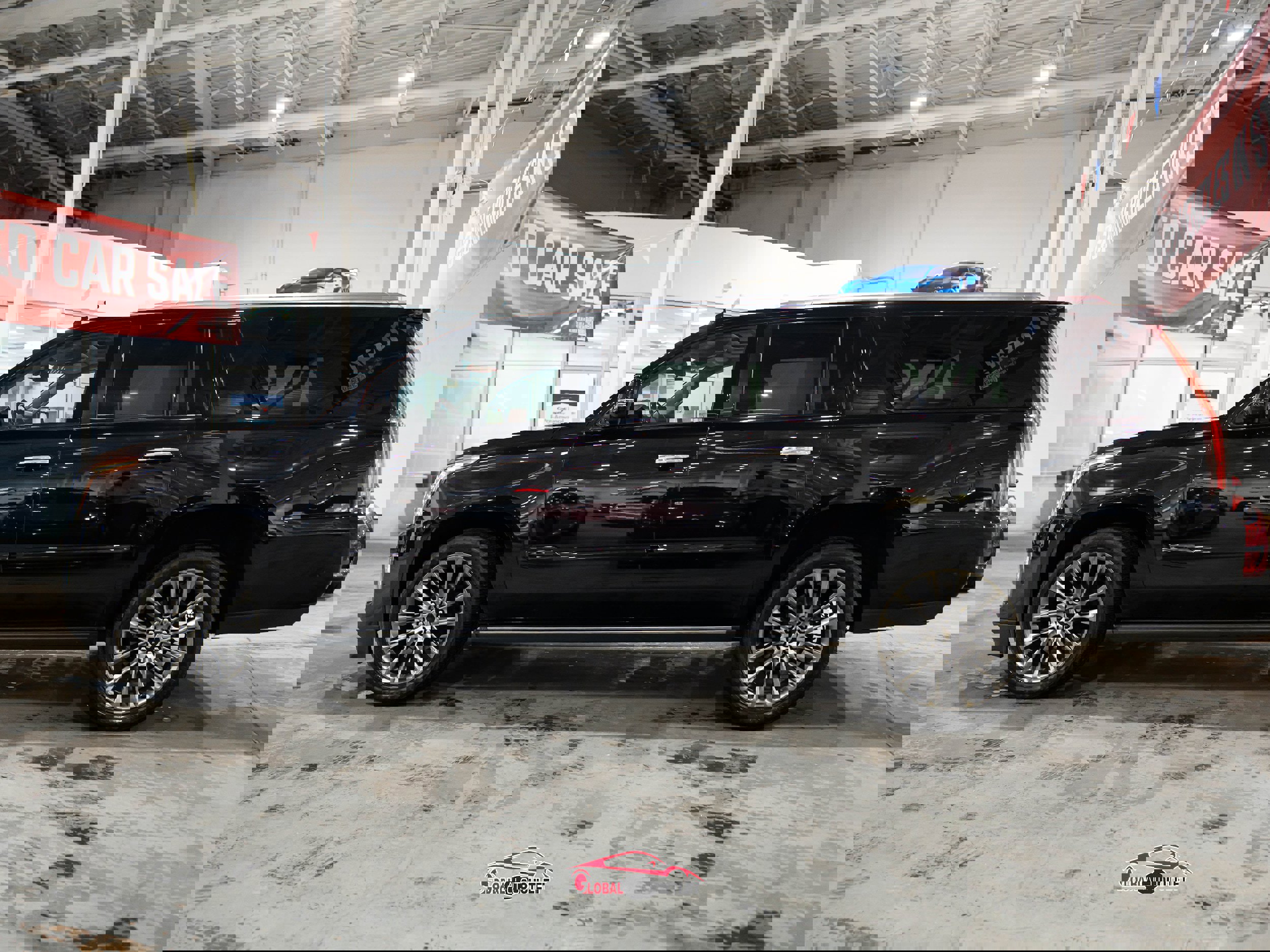 Used 2020 Cadillac Escalade ESV Premium Luxury w/ Escalade Sport Edition image 4