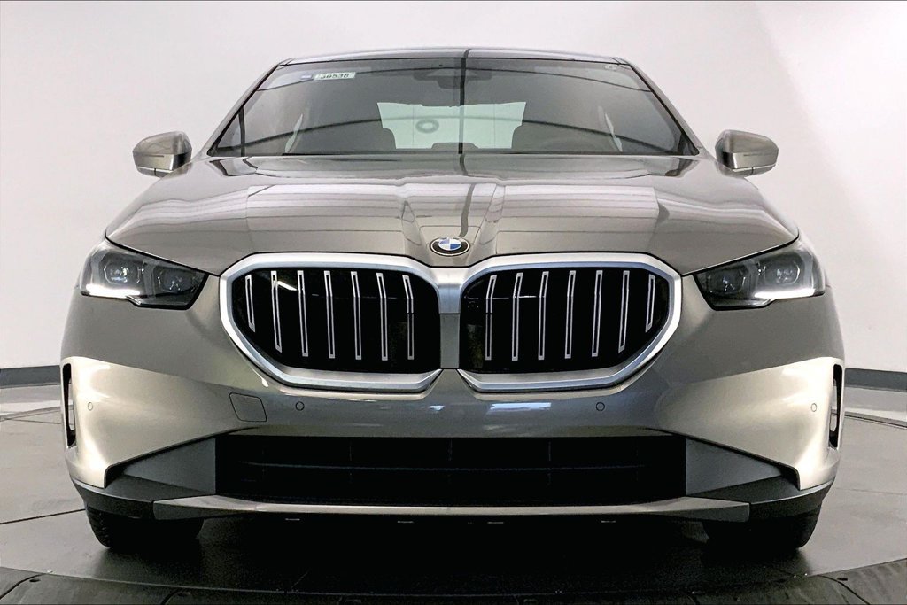 Certified 2026 BMW 530i xDrive w/ Premium Package AWD/4WD image 2