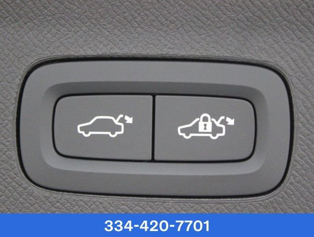 Used 2024 Volvo XC90 B6 Plus w/ Protection Package AWD/4WD image 30