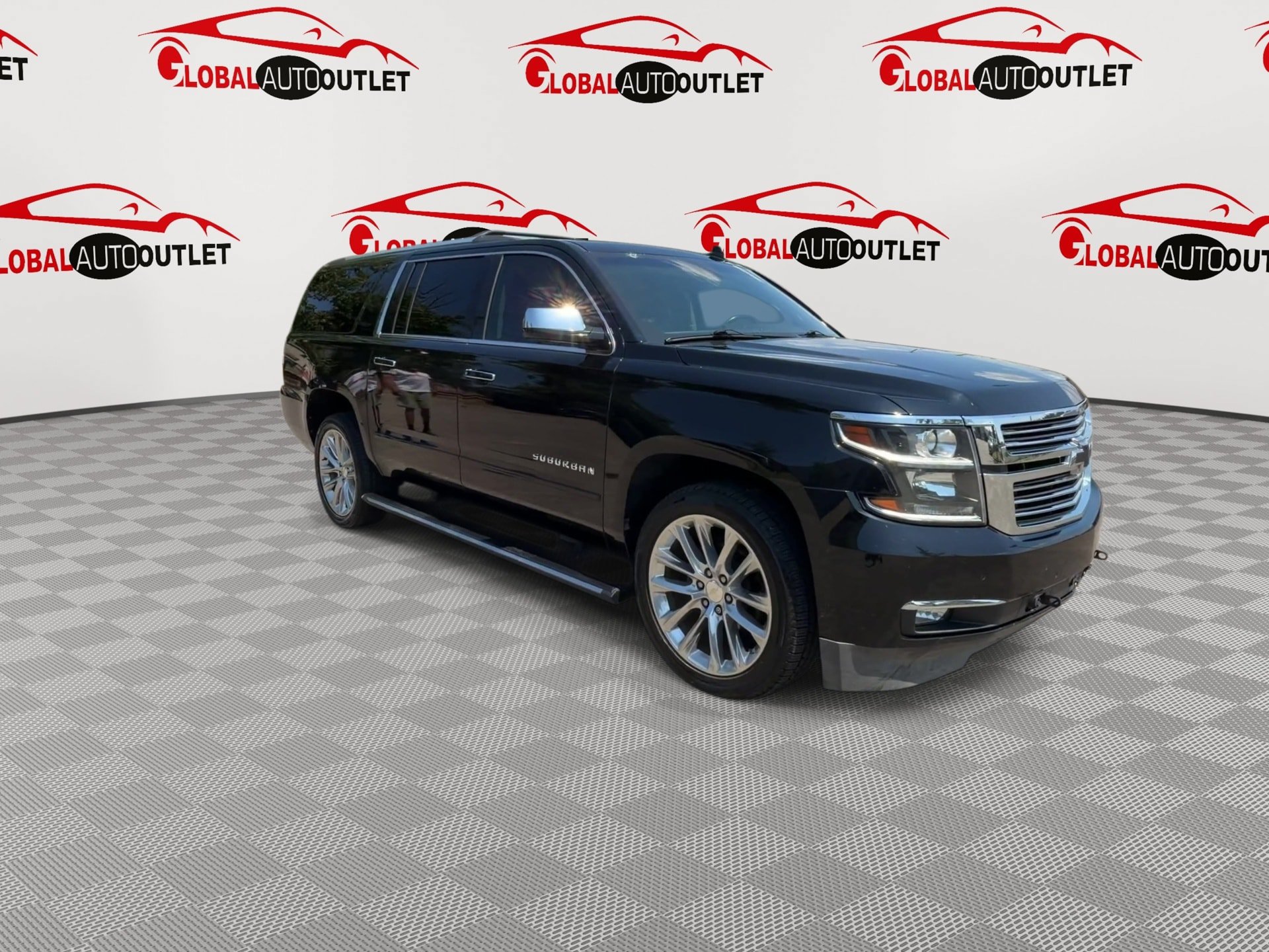 Used 2019 Chevrolet Suburban Premier w/ Premier Plus Edition AWD/4WD image 3