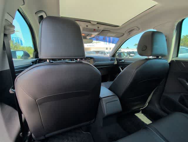 Used 2023 Volkswagen Jetta SE image 17