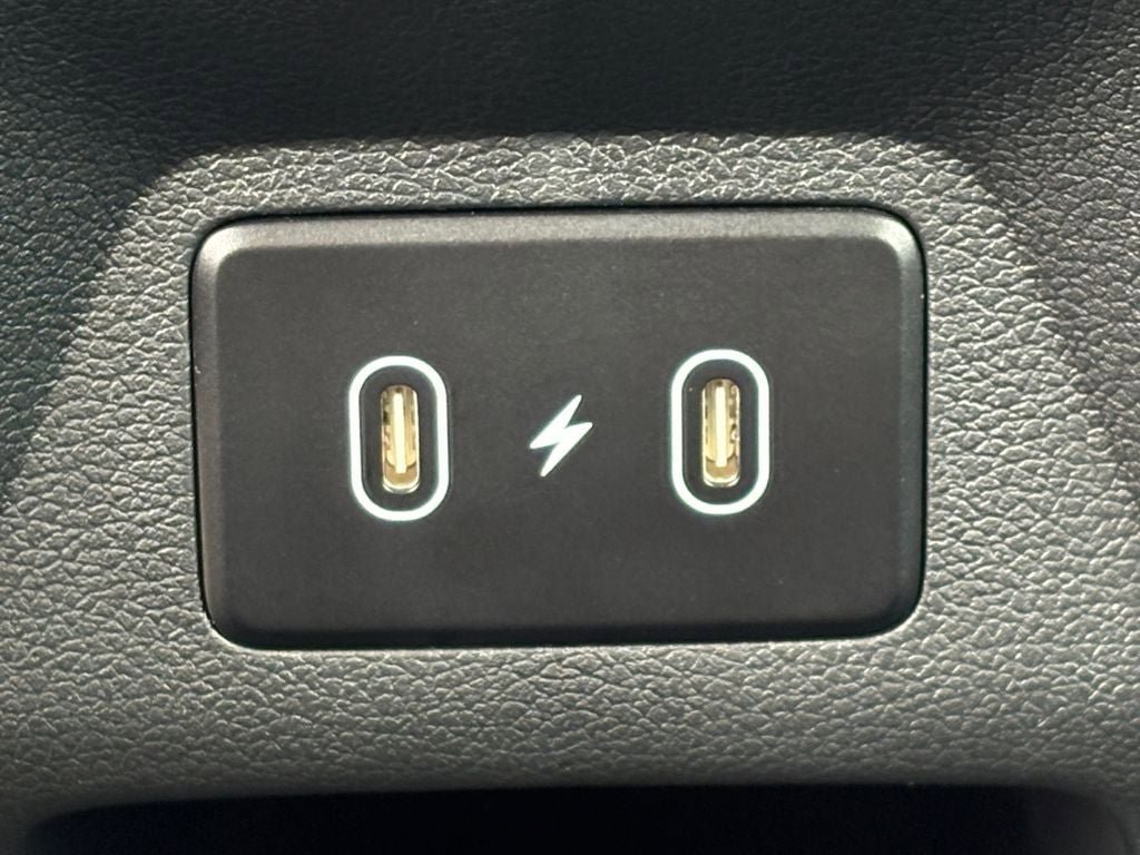 New 2026 Hyundai Venue SEL FWD image 5