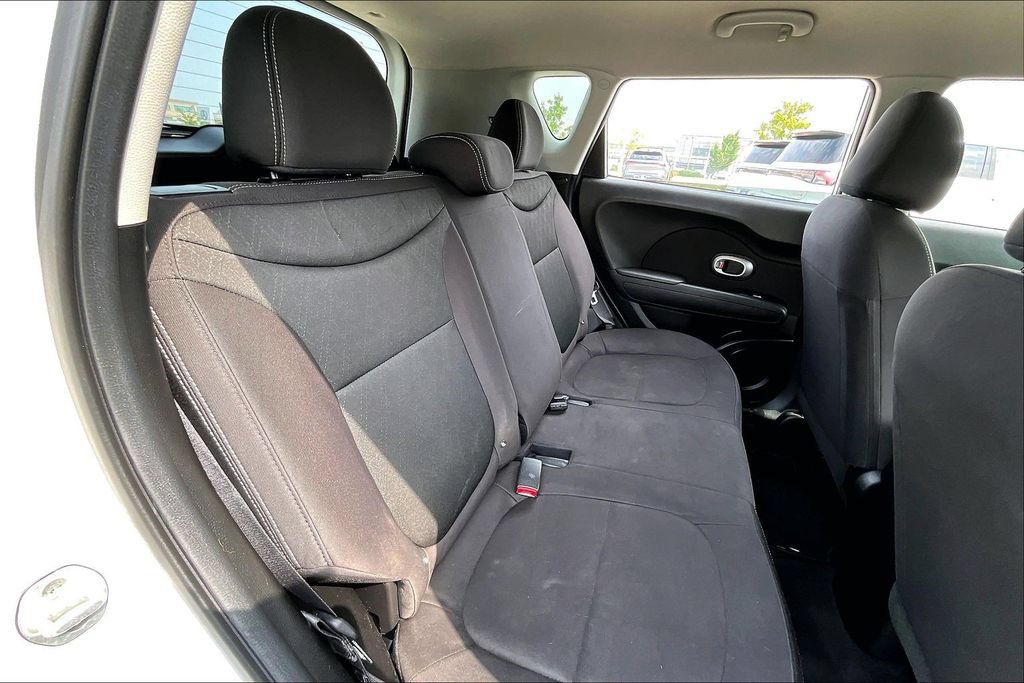 Used 2019 Kia Soul FWD image 29