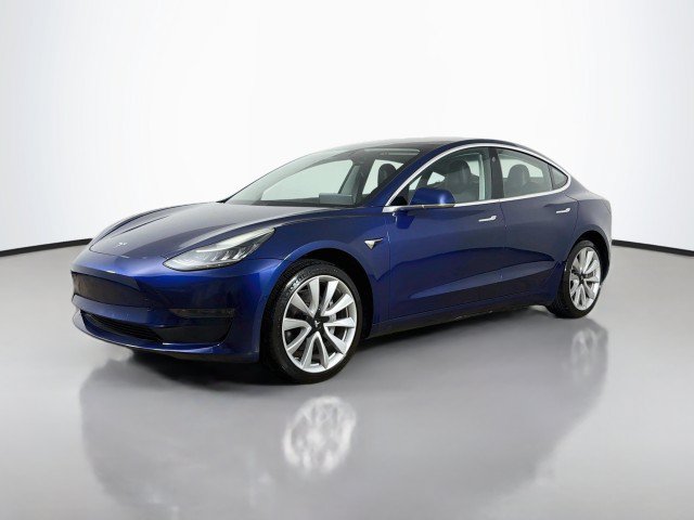 Used 2018 Tesla Model 3 Long Range RWD image 3