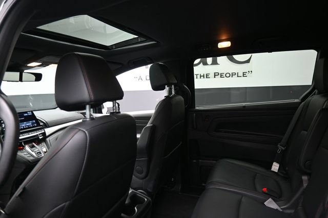 Used 2025 Honda Odyssey Sport-L image 24