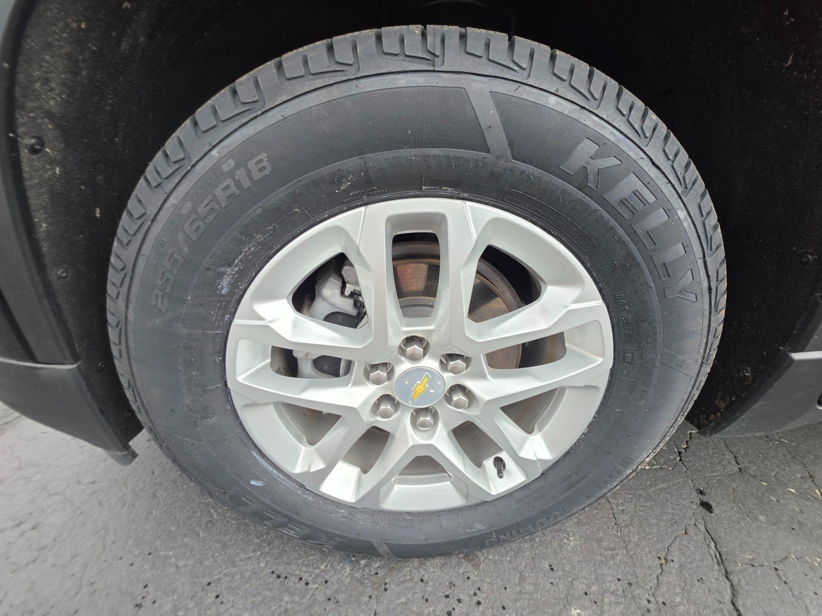 Used 2022 Chevrolet Traverse LS AWD/4WD image 10