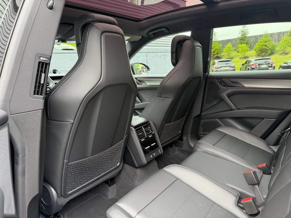New 2026 Porsche Cayenne S AWD/4WD image 23