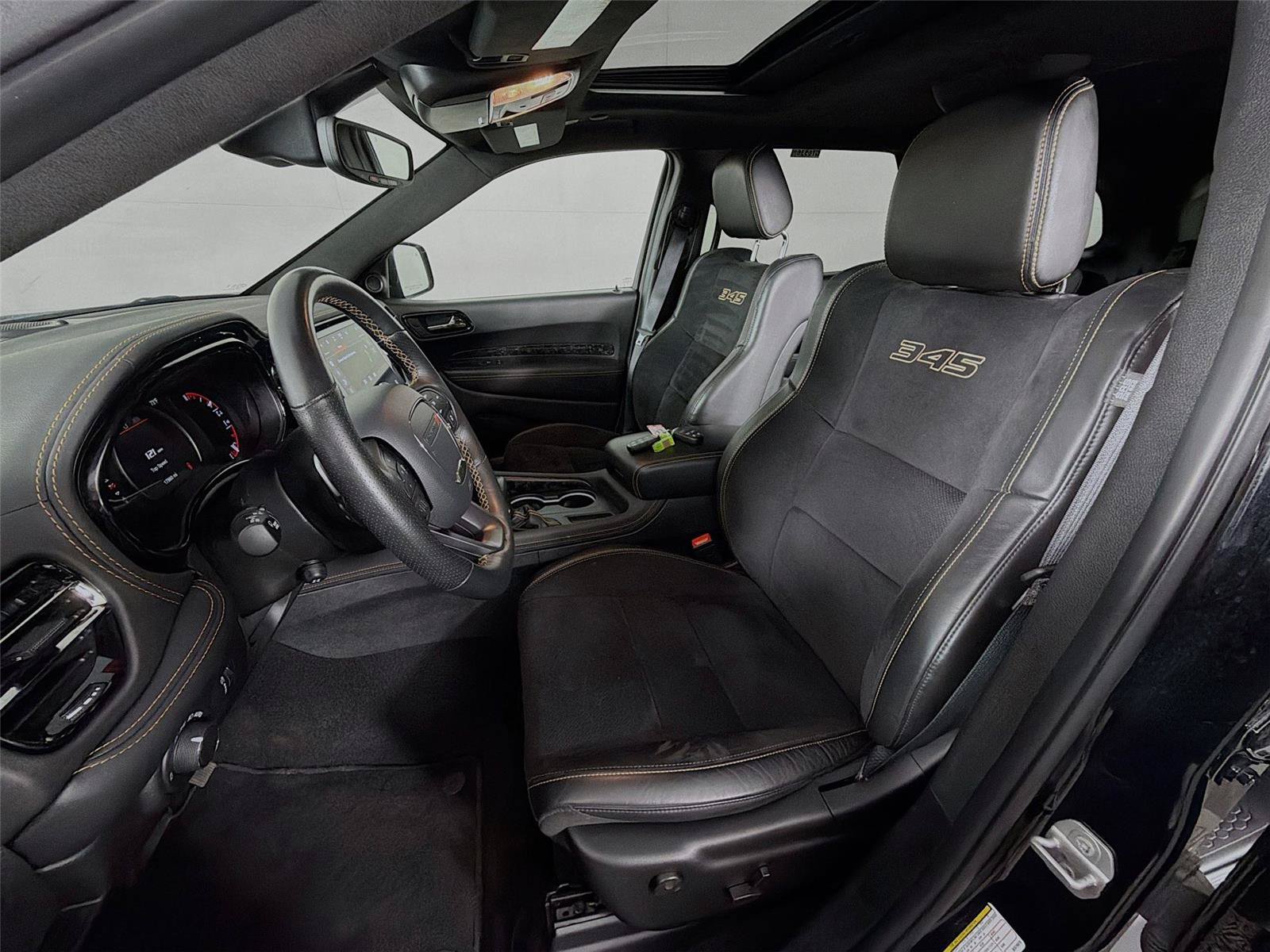 Used 2025 Dodge Durango R/T AWD/4WD image 2