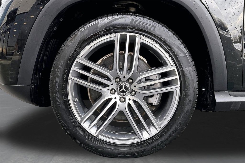 Used 2024 Mercedes-Benz GLS 450 4MATIC image 35