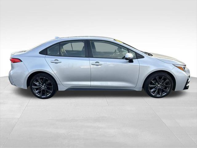 Certified 2024 Toyota Corolla SE FWD image 7
