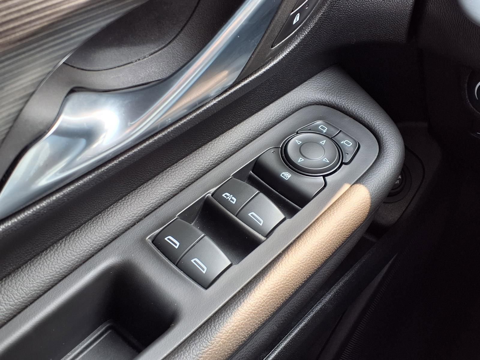 Used 2022 GMC Terrain SLT w/ Elevation Edition image 22