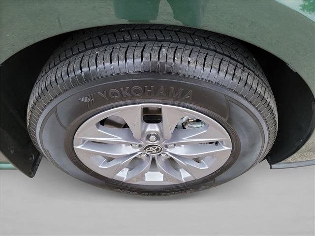 Used 2026 Toyota Sienna LE FWD image 10