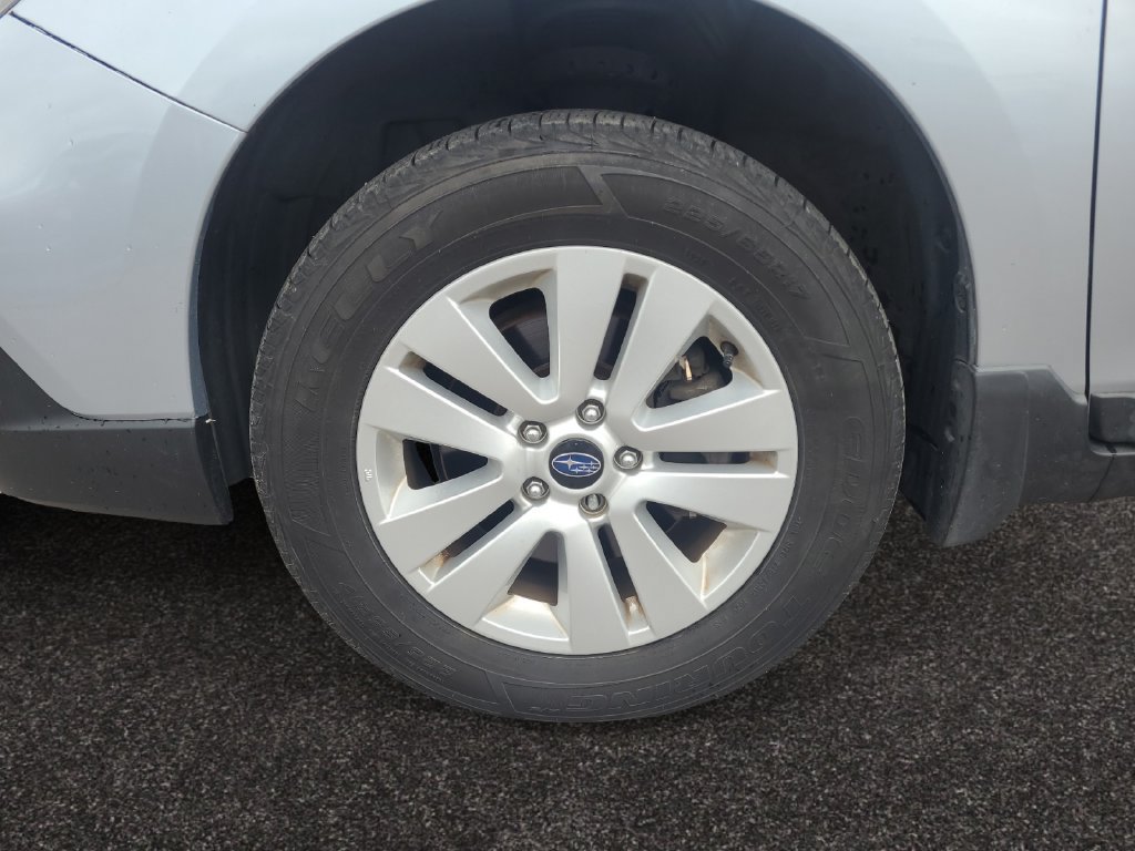 Used 2018 Subaru Outback 2.5i Premium AWD/4WD image 14