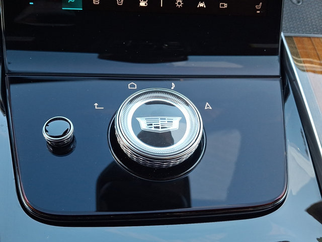 Certified 2026 Cadillac Escalade Platinum Sport AWD/4WD image 30