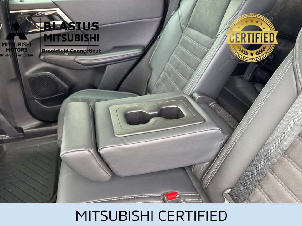 Used 2023 Mitsubishi Outlander 4WD Plug-In Hybrid image 35