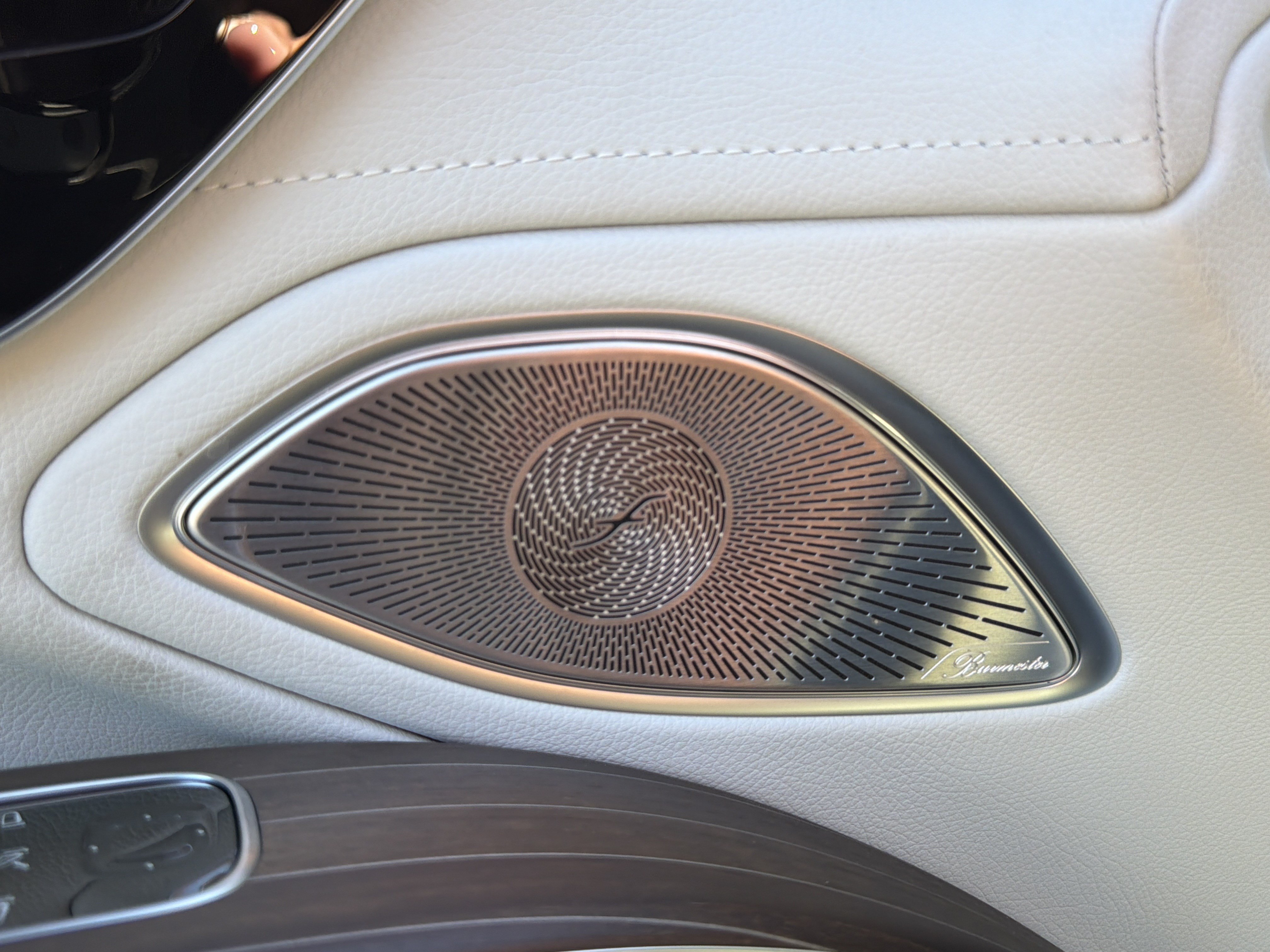 Used 2022 Mercedes-Benz EQS AMG 4MATIC w/ Exclusive Trim Package image 29