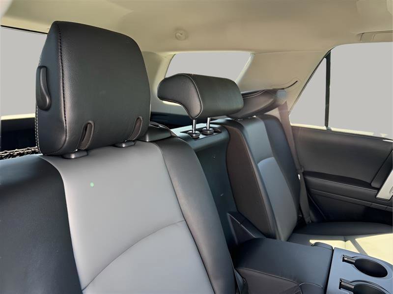 Used 2021 Toyota 4Runner SR5 Premium w/ Moonroof Package RWD image 34