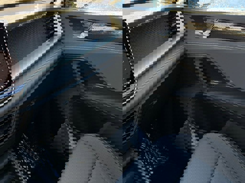 New 2026 Volkswagen Tiguan SE image 34