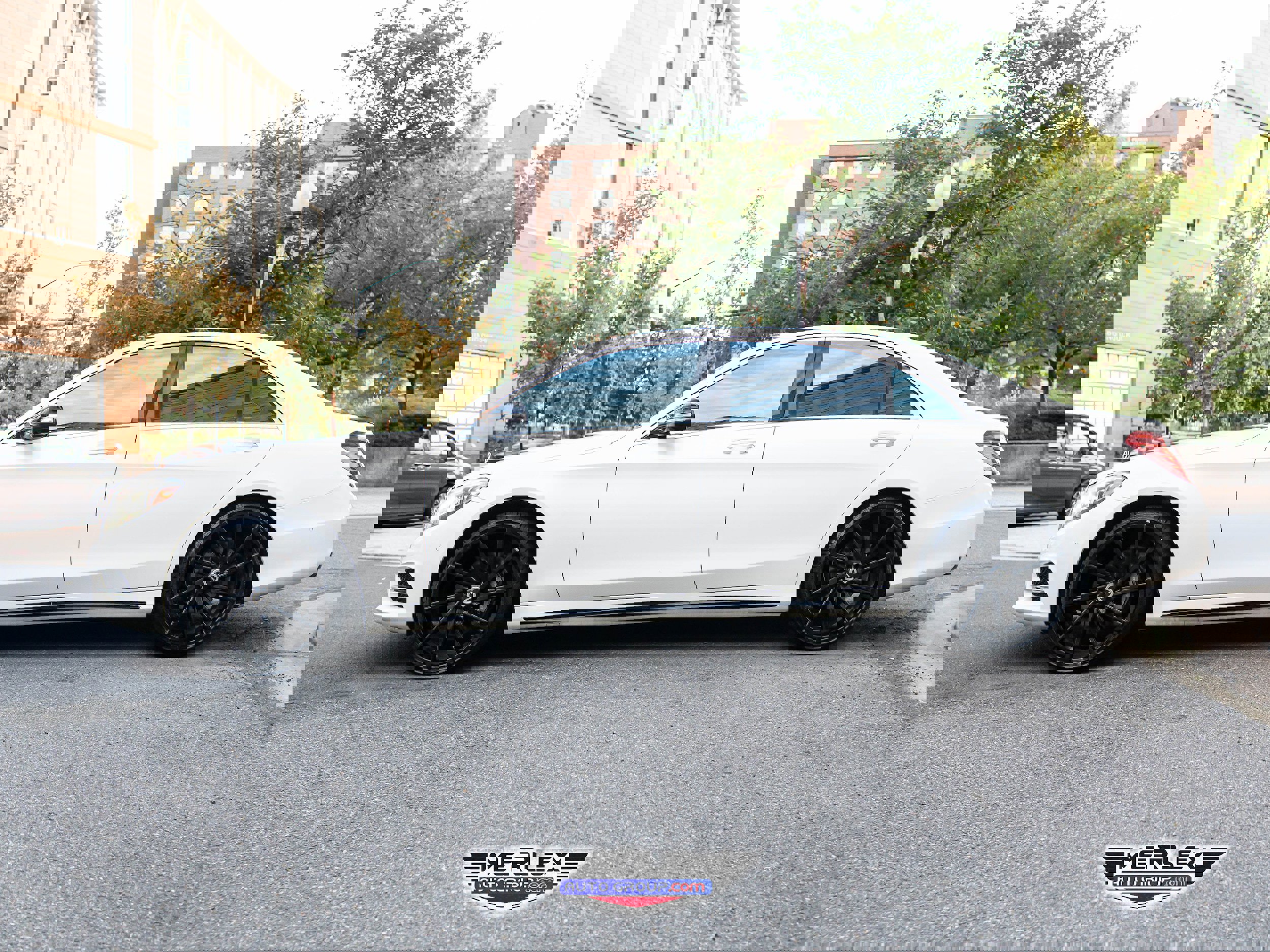 Used 2015 Mercedes-Benz S 550 Sedan image 4