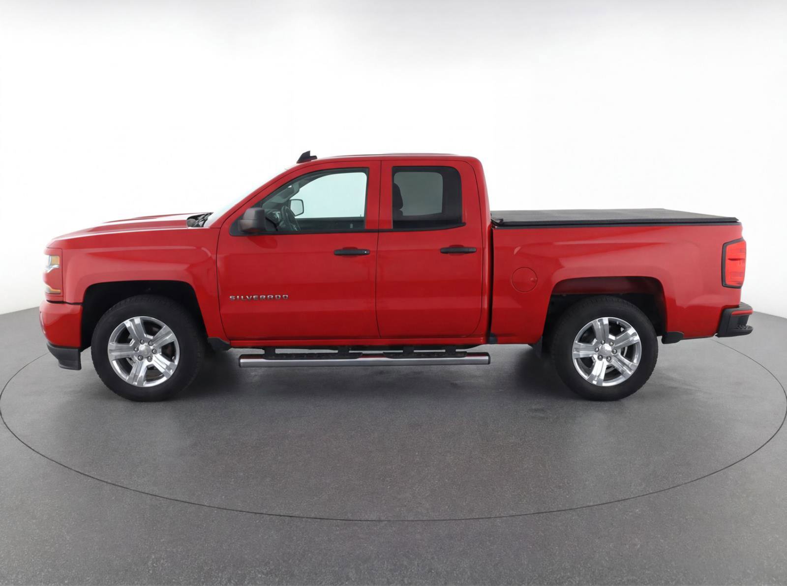 Used 2018 Chevrolet Silverado 1500 Custom w/ Custom Value Package RWD image 6