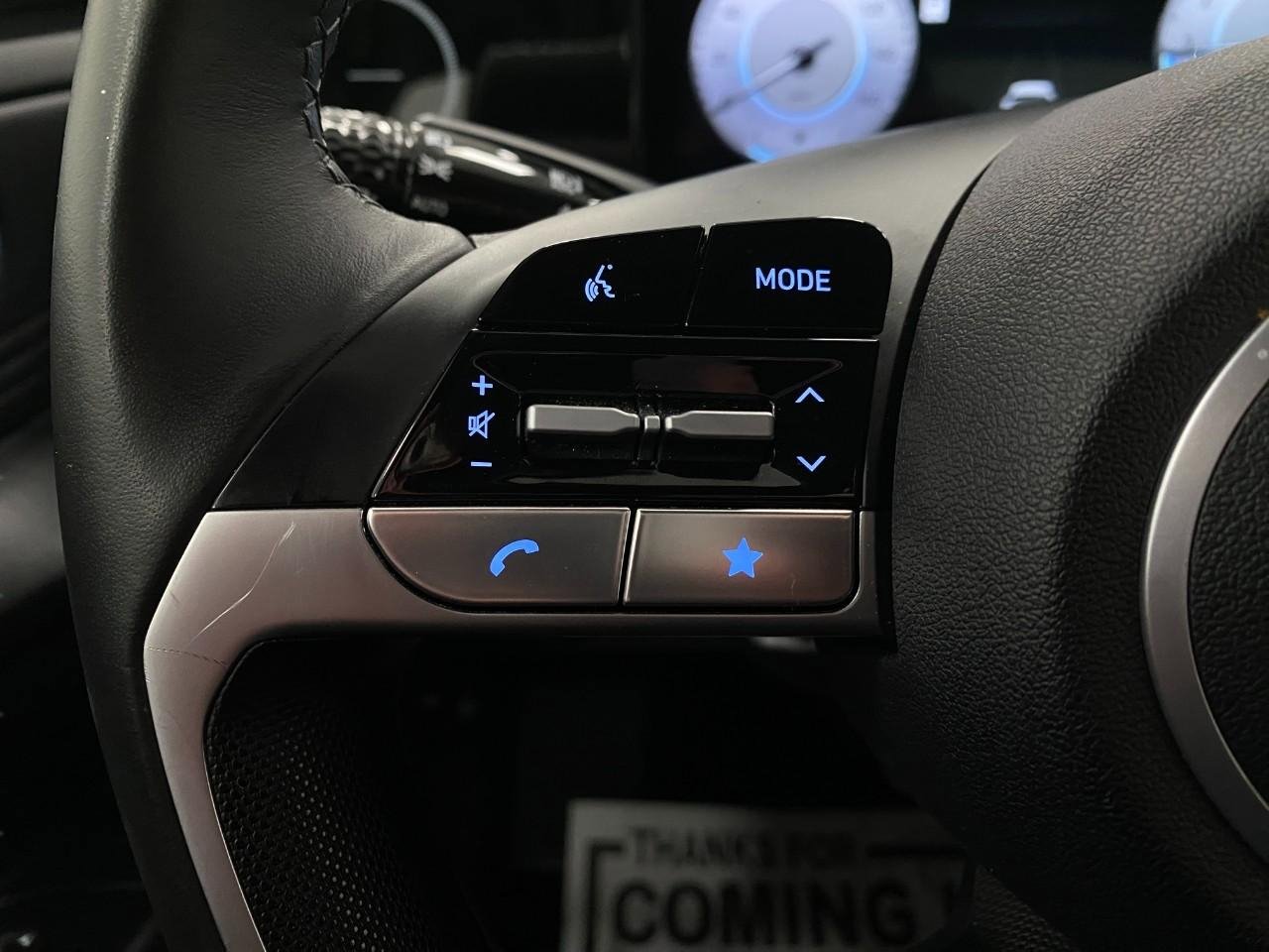 Used 2025 Hyundai Elantra SEL image 15