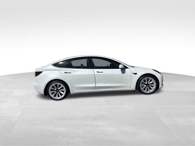 Used 2021 Tesla Model 3 Standard Range Plus image 8