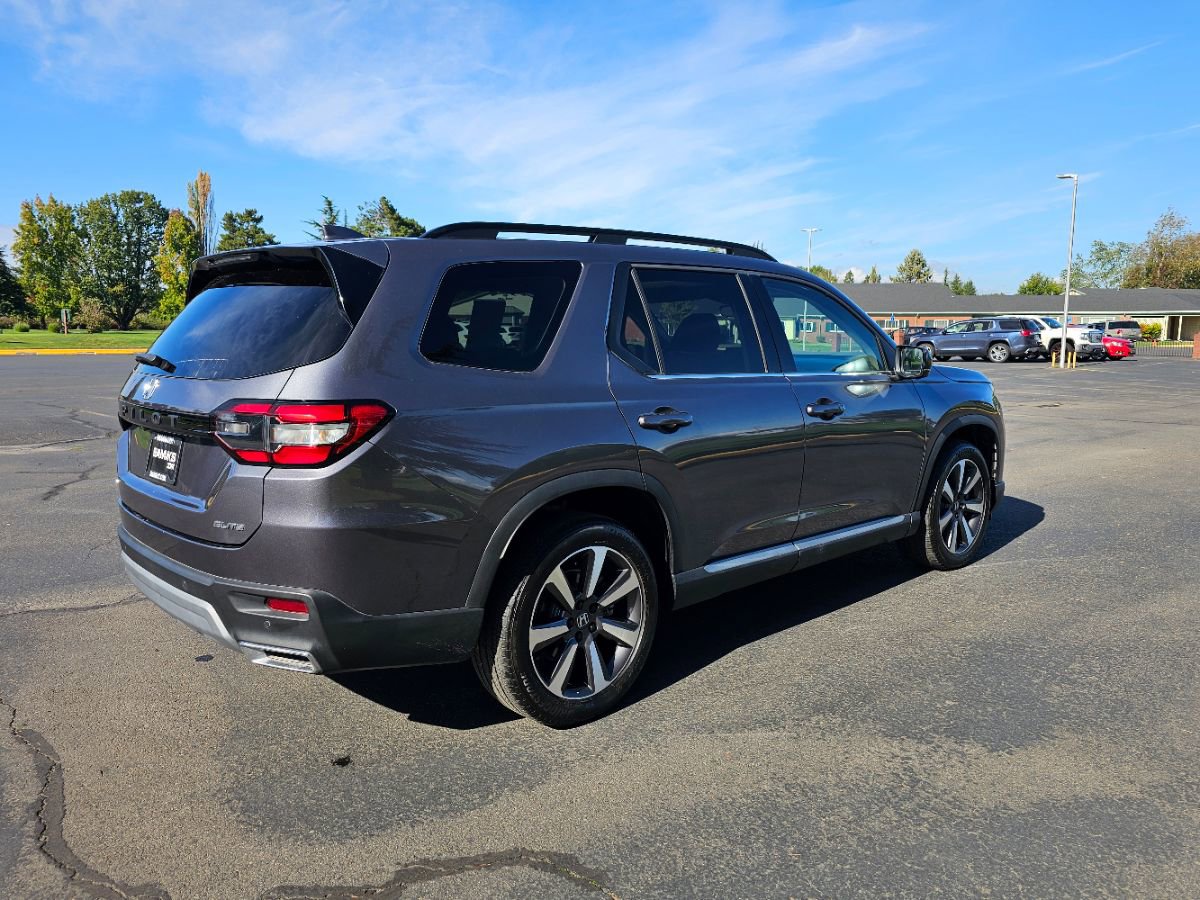 Used 2023 Honda Pilot Elite image 22