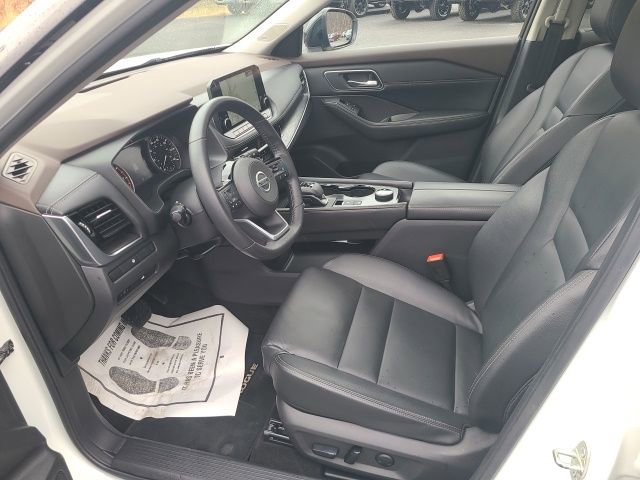 Used 2021 Nissan Rogue SL w/ Premium Package image 11