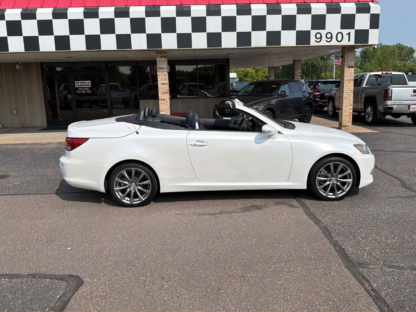 Used 2014 Lexus IS 250C w/ Luxury Package RWD image 8