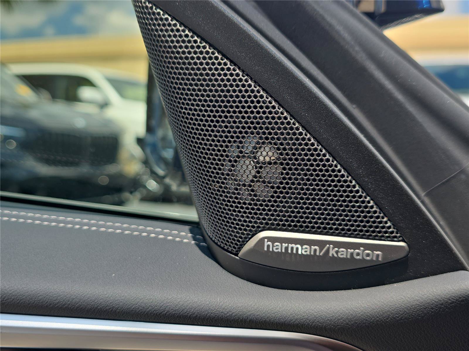 Used 2026 BMW M440i Convertible RWD image 23