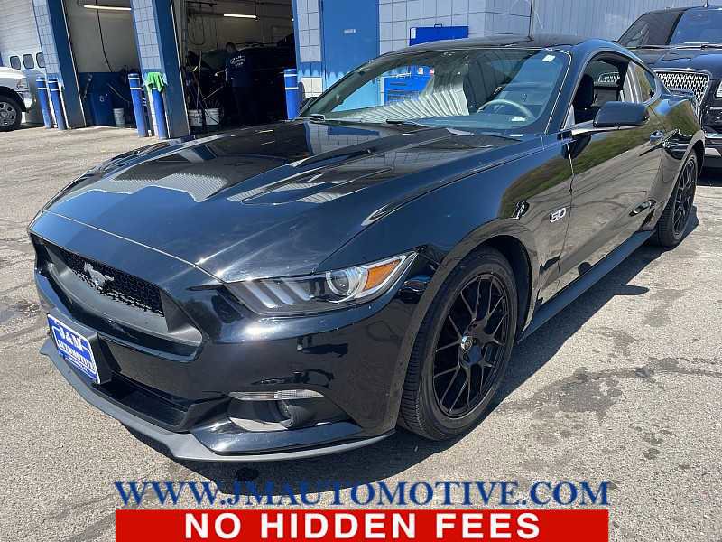 Used 2015 Ford Mustang GT RWD image 1