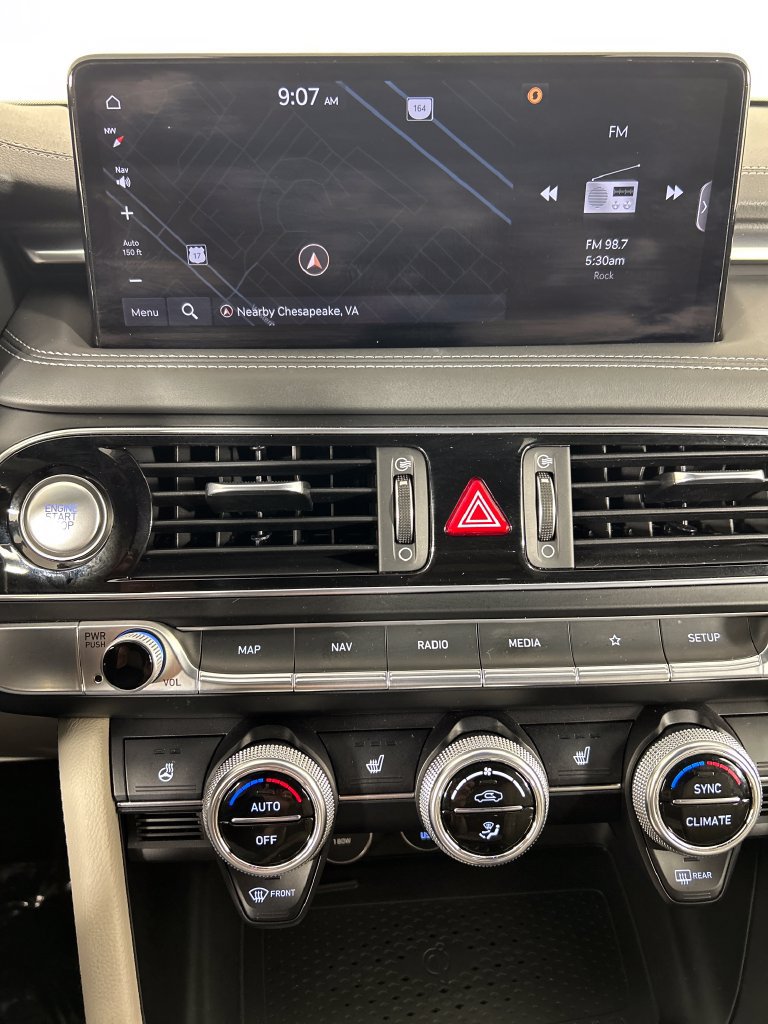 Used 2022 Genesis G70 2.0T w/ Prestige Package AWD/4WD image 14