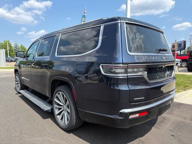 Used 2023 Jeep Grand Wagoneer L Series II AWD/4WD image 2