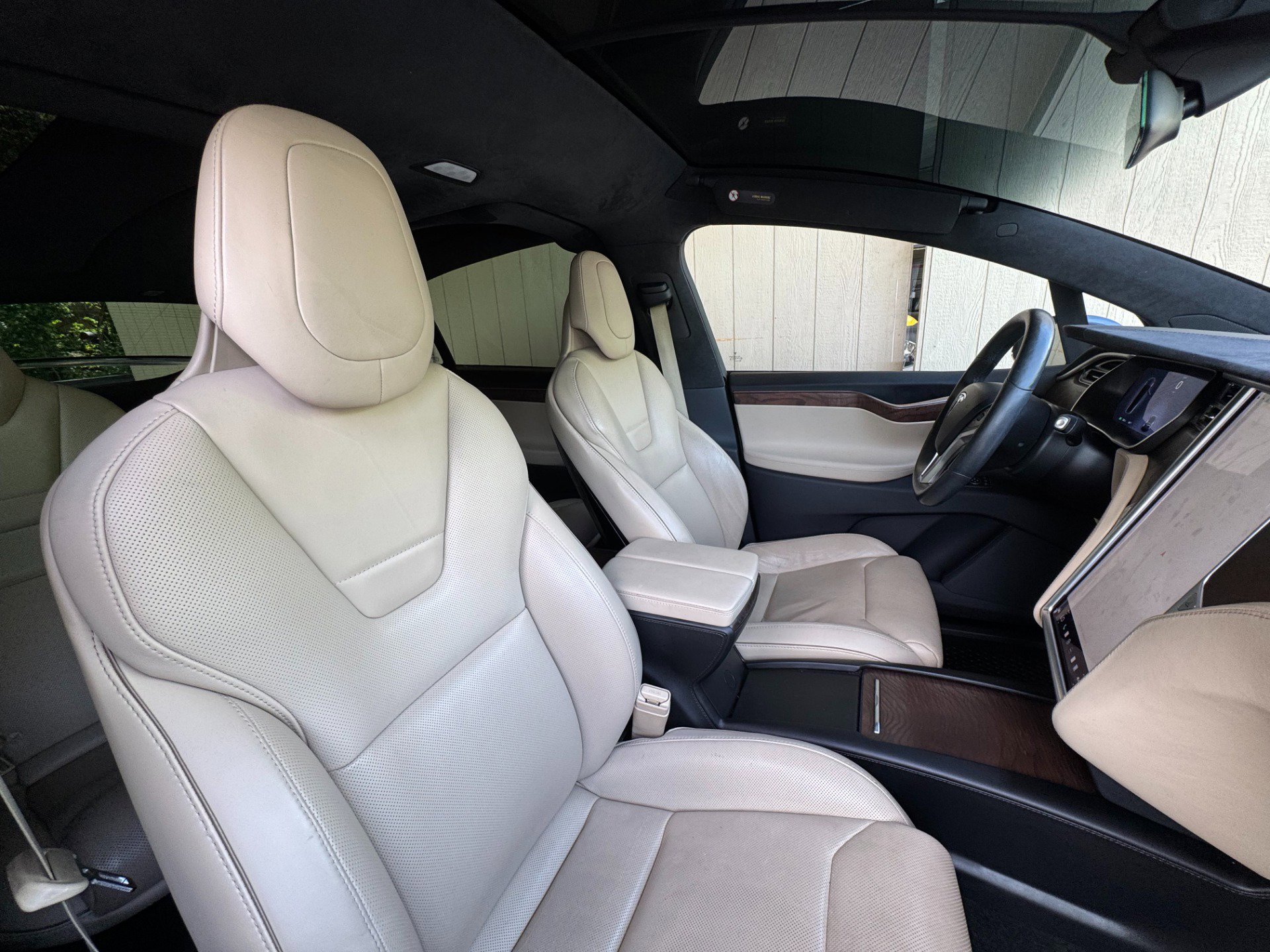 Used 2016 Tesla Model X Performance image 26