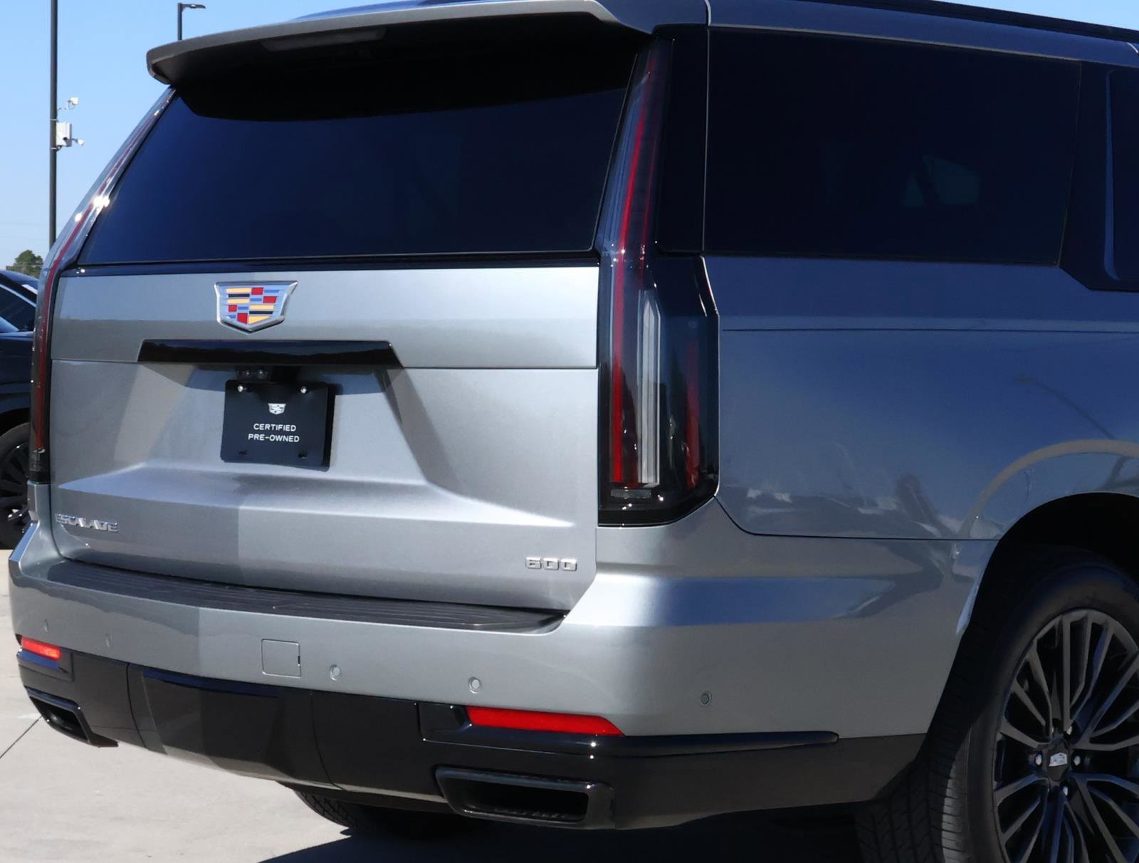 Used 2025 Cadillac Escalade ESV Sport Platinum w/ LPO, Floor Liner Package image 11