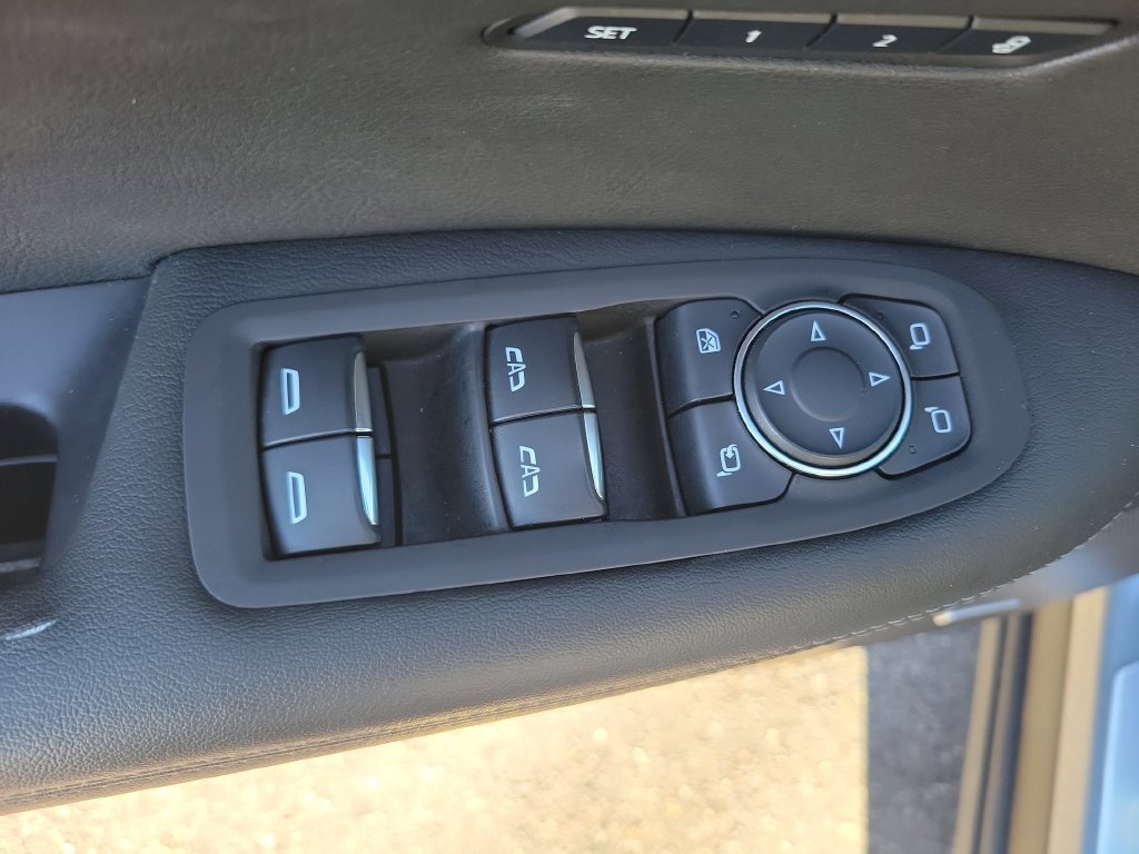 Used 2024 Cadillac XT6 Premium Luxury AWD/4WD image 23