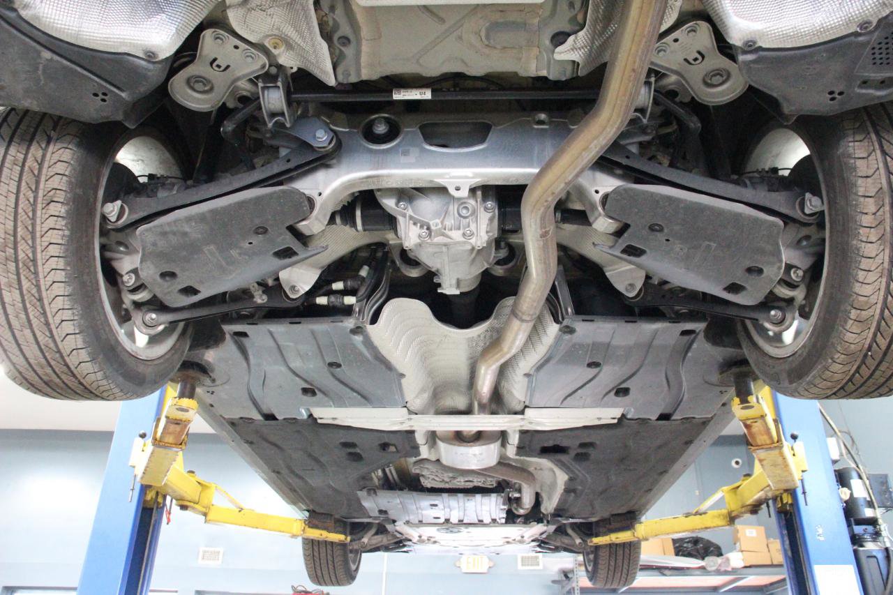 Used 2024 BMW 530i xDrive 530i xDrive Sedan w/ Convenience Package image 96