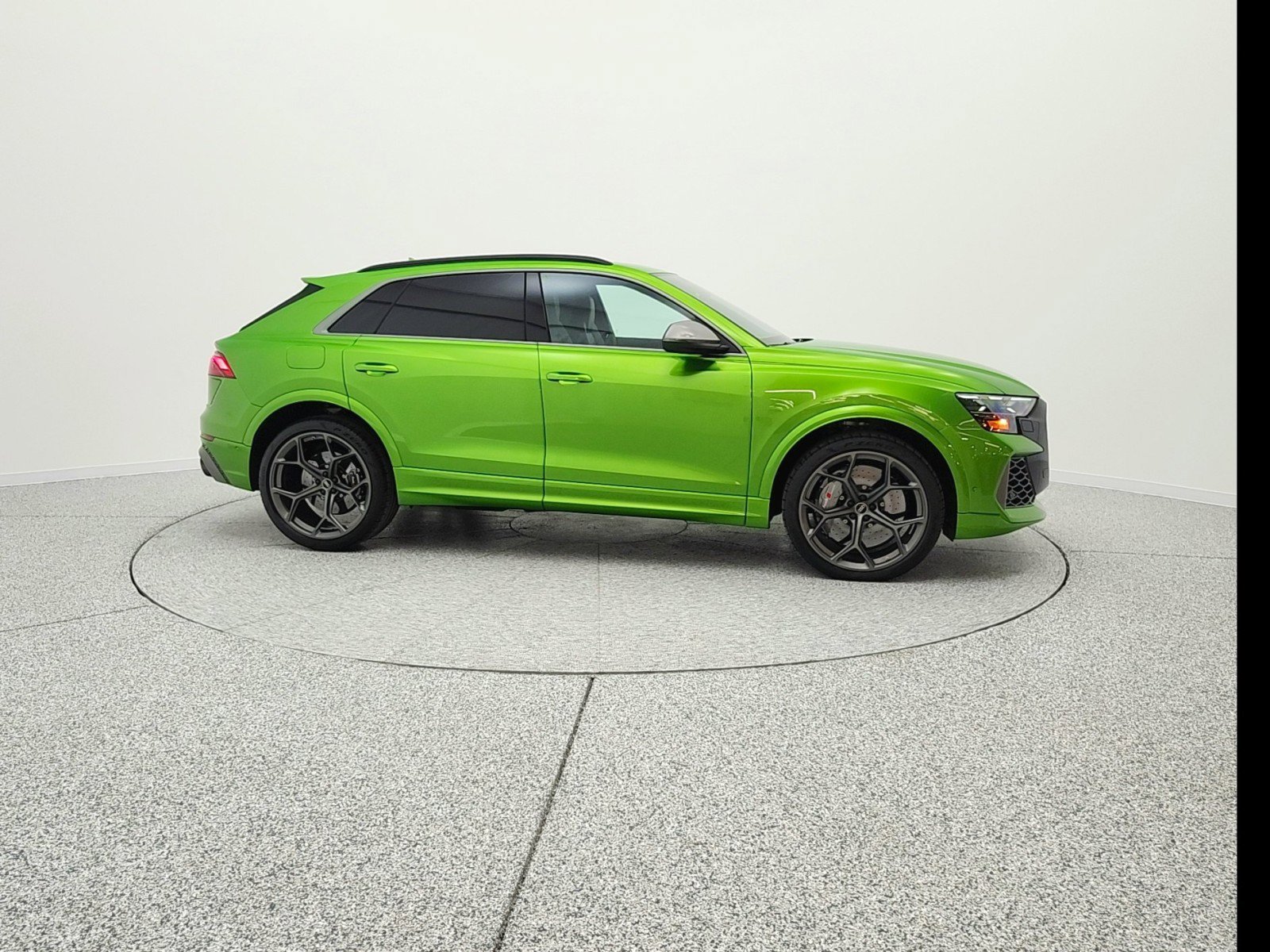 Used 2025 Audi RS Q8 performance AWD/4WD image 4