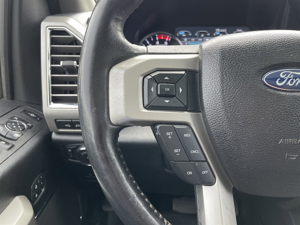 Used 2017 Ford F250 Lariat w/ Lariat Ultimate Package AWD/4WD image 27