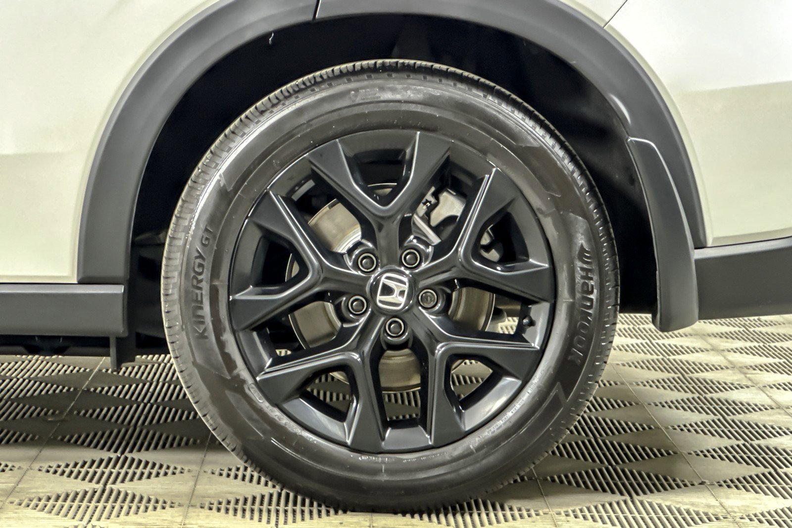 Used 2025 Honda HR-V Sport image 24