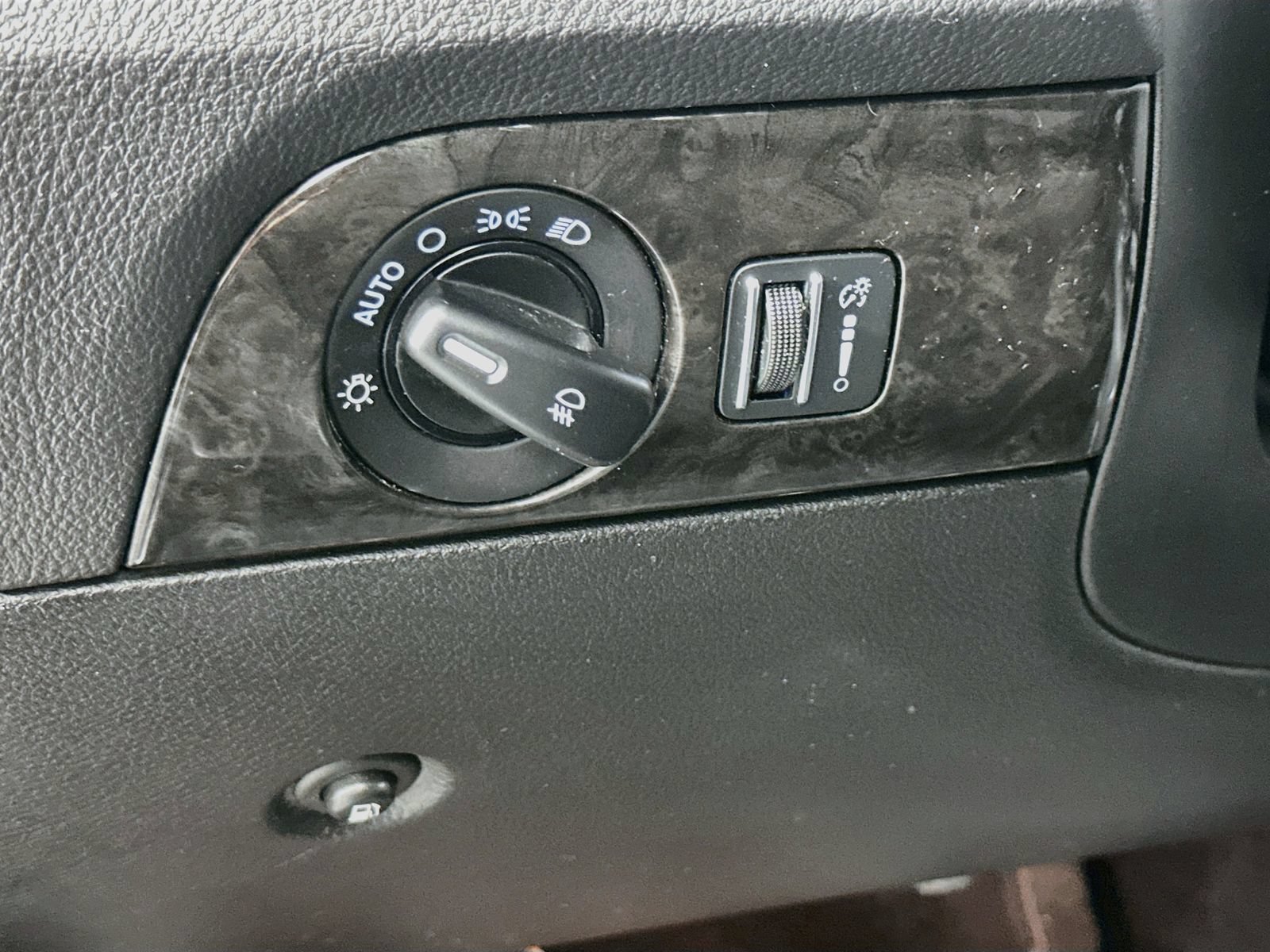 Used 2012 Dodge Durango Crew w/ Leather Interior Group AWD/4WD image 10