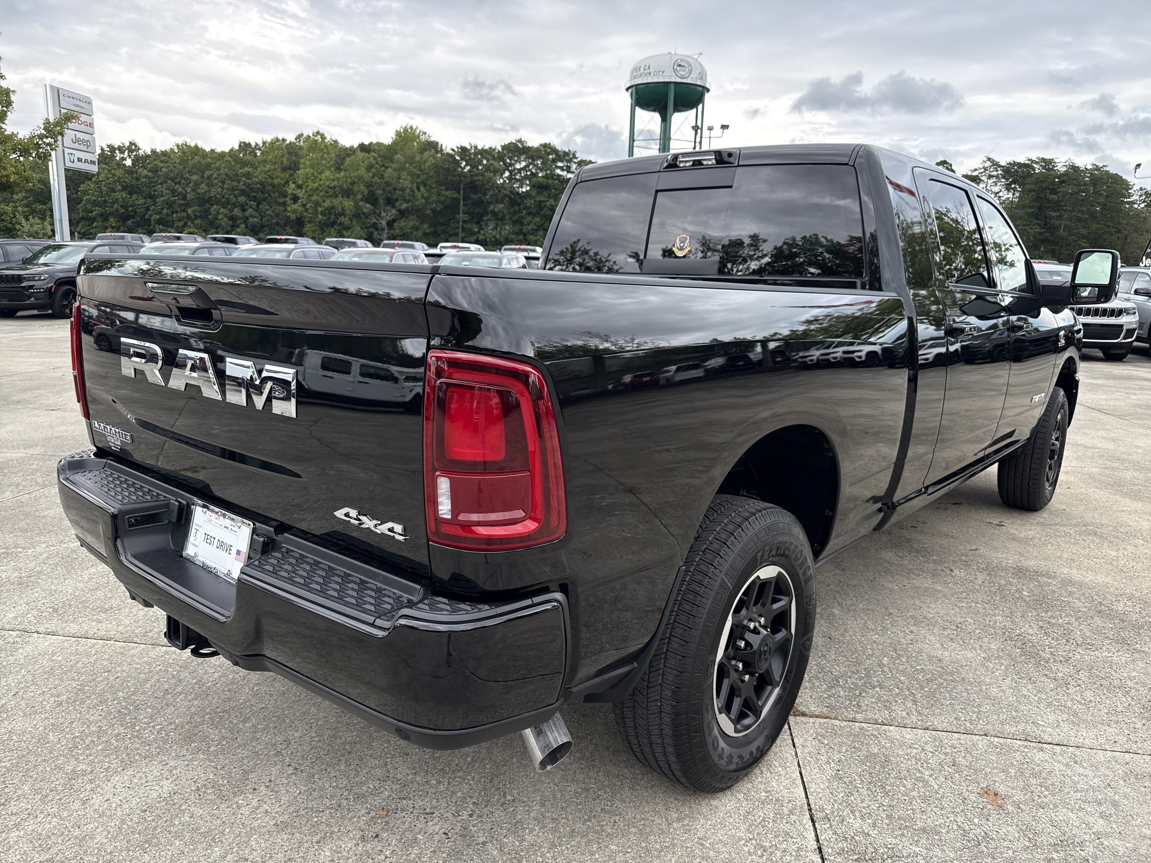 New 2026 RAM 2500 Laramie image 7