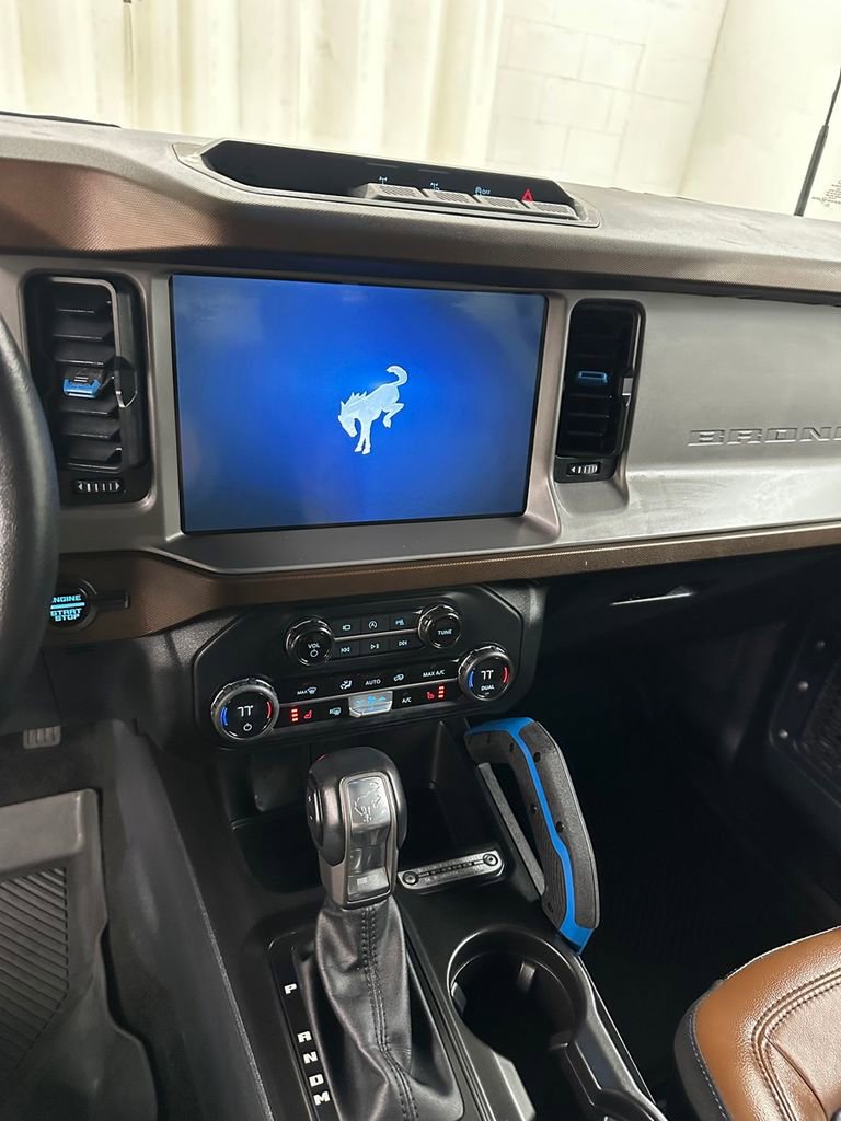Used 2023 Ford Bronco Outer Banks image 19