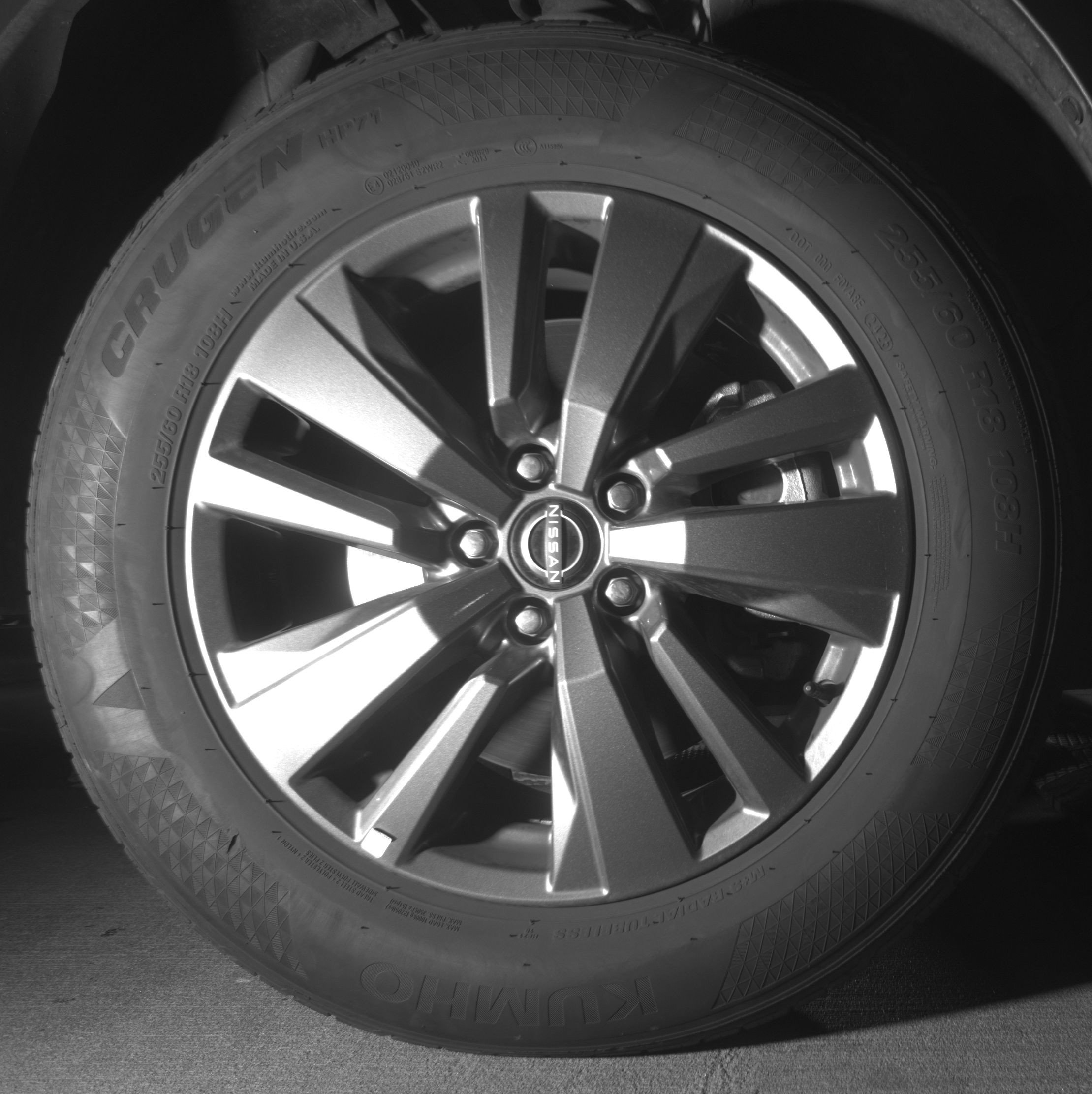 Used 2025 Nissan Pathfinder SV image 13