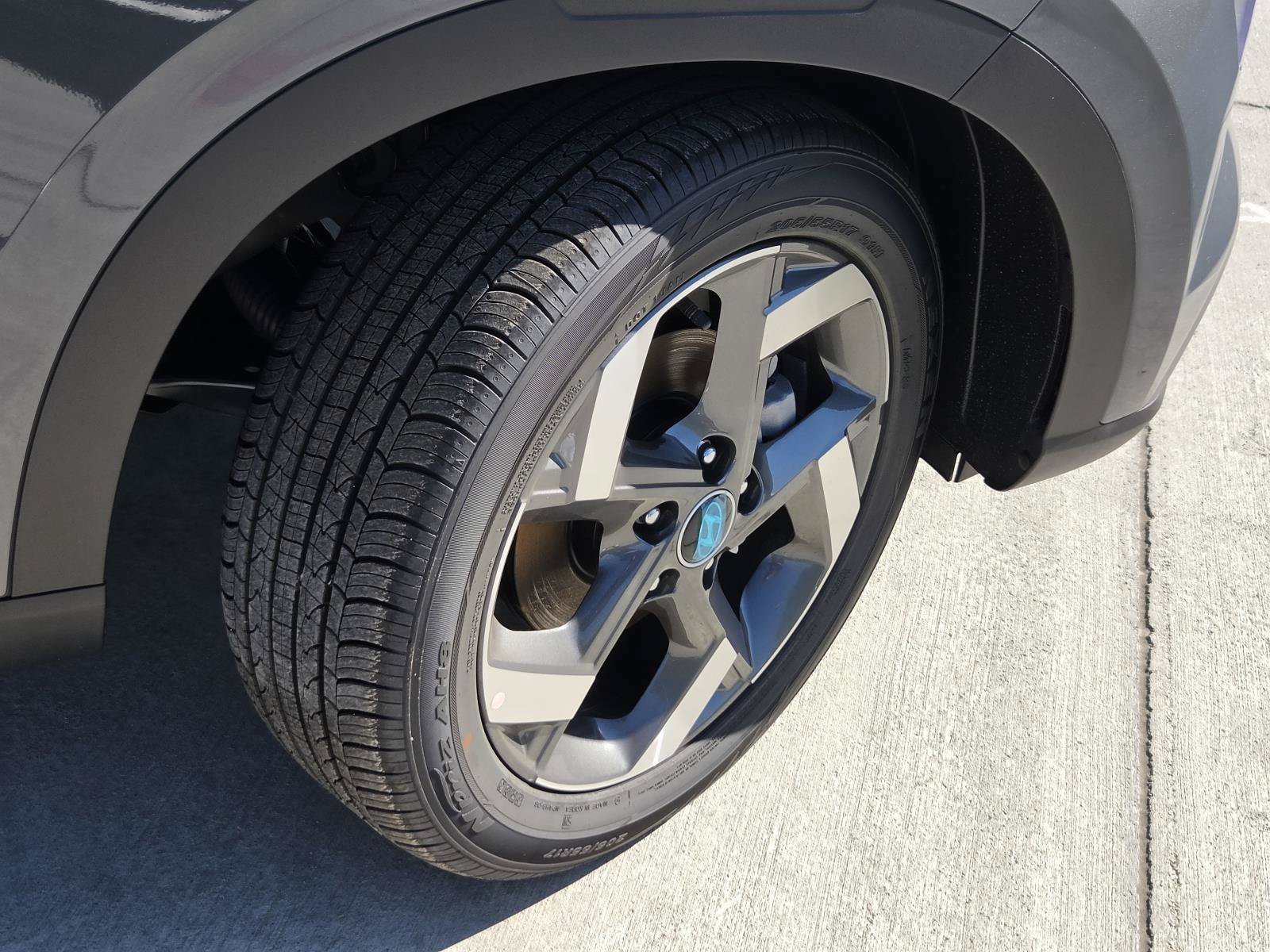 New 2026 Hyundai Venue SEL FWD image 6