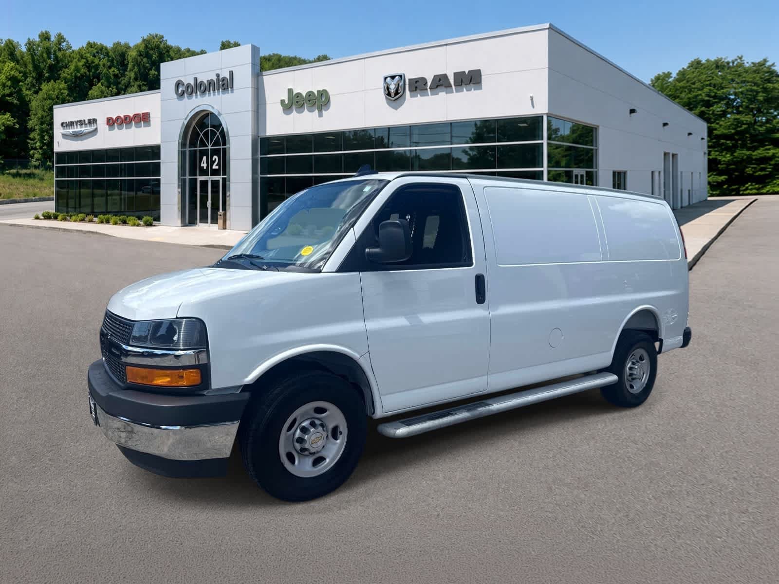 Used 2025 Chevrolet Express 2500 w/ Driver Convenience Package RWD image 3